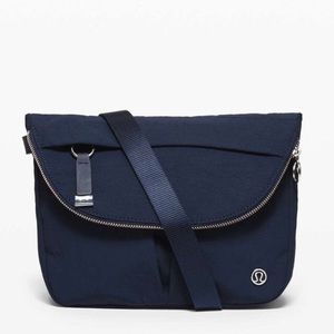 Lululemon all night festival bag